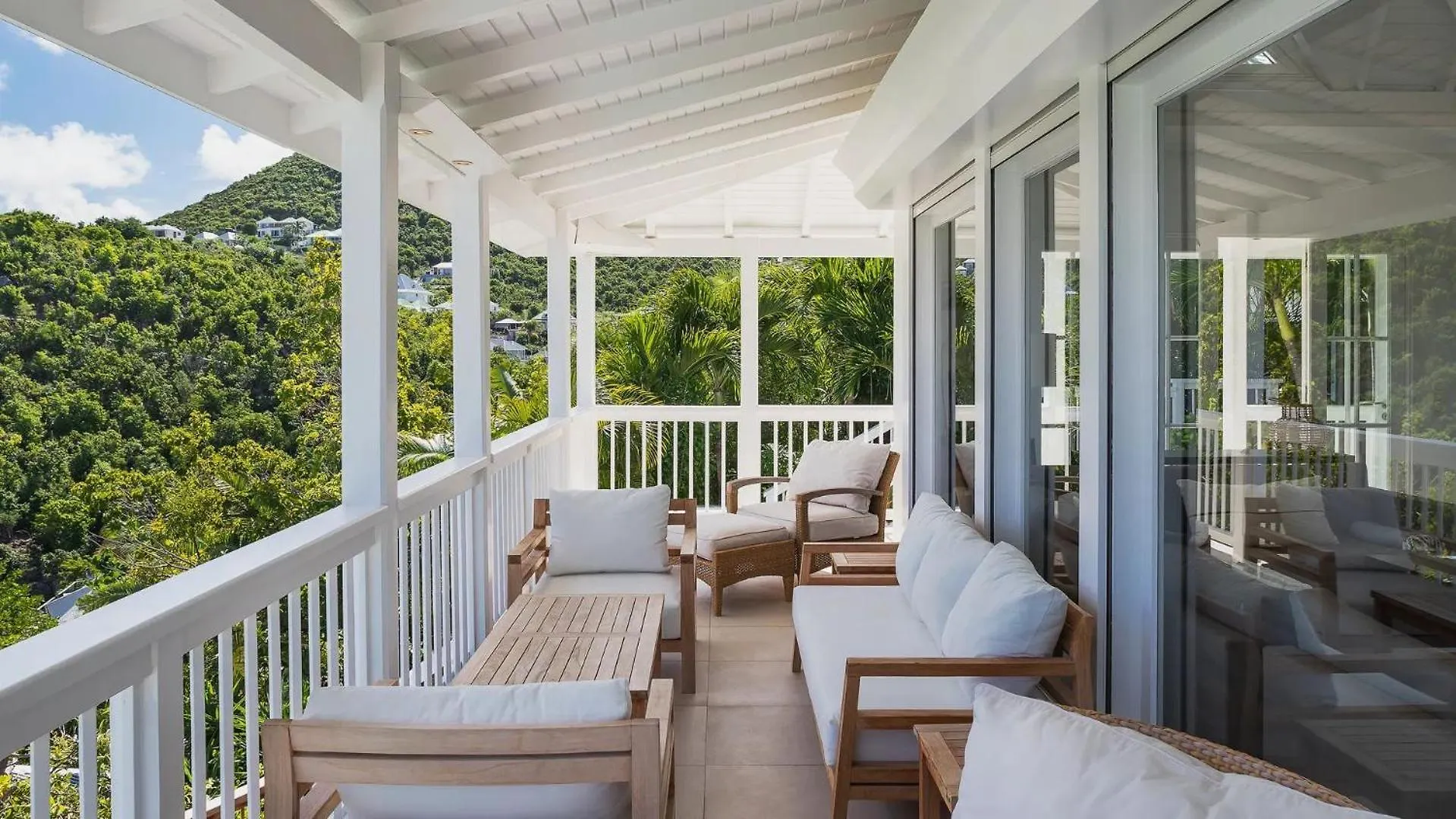 Comfortable Villa With Splendid View 古斯塔维亚 0*,  圣巴泰勒米